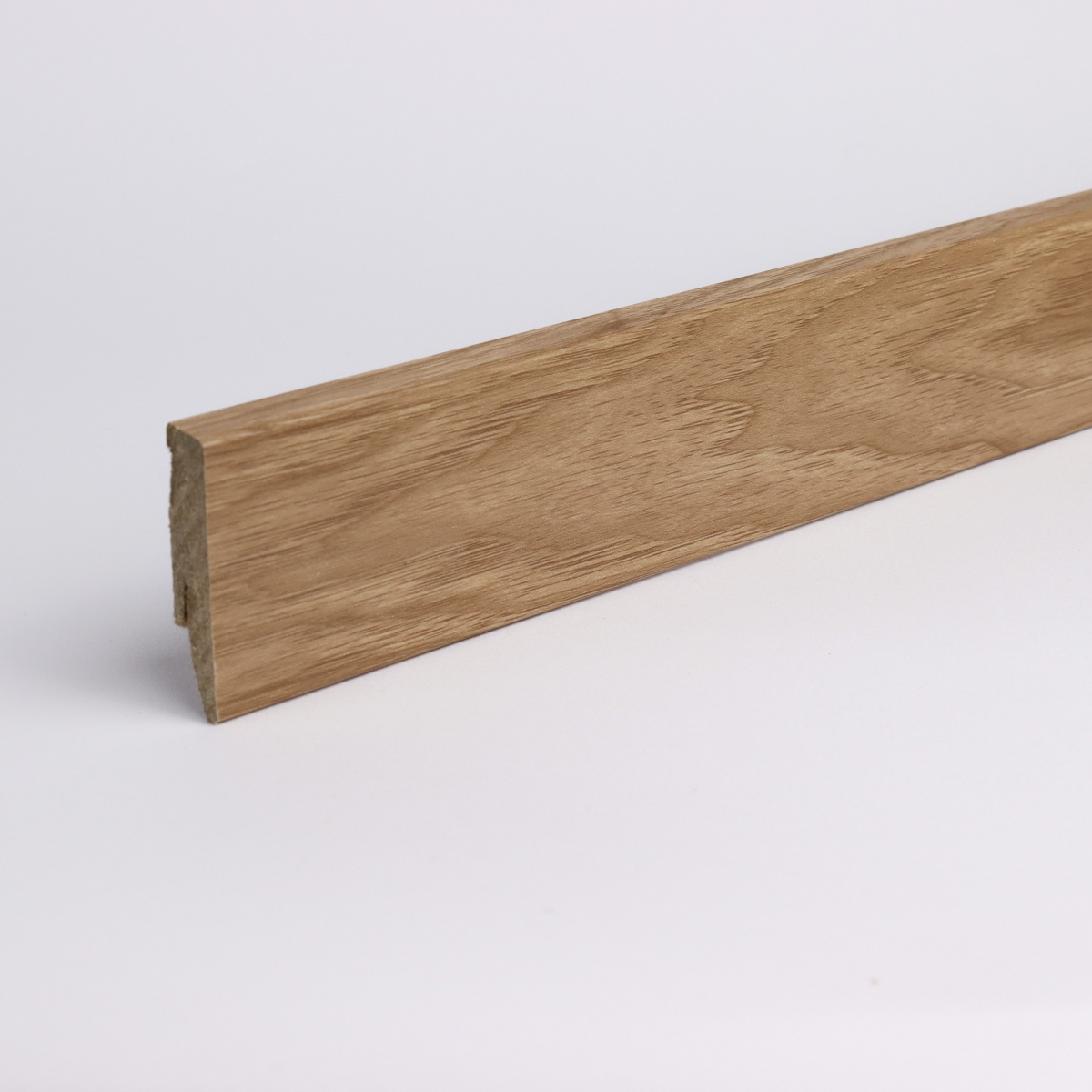 Sockelleiste mit Holzoptik 60mm Eiche Natur Sockelleiste mit Holzoptik 60mm Eiche Natur