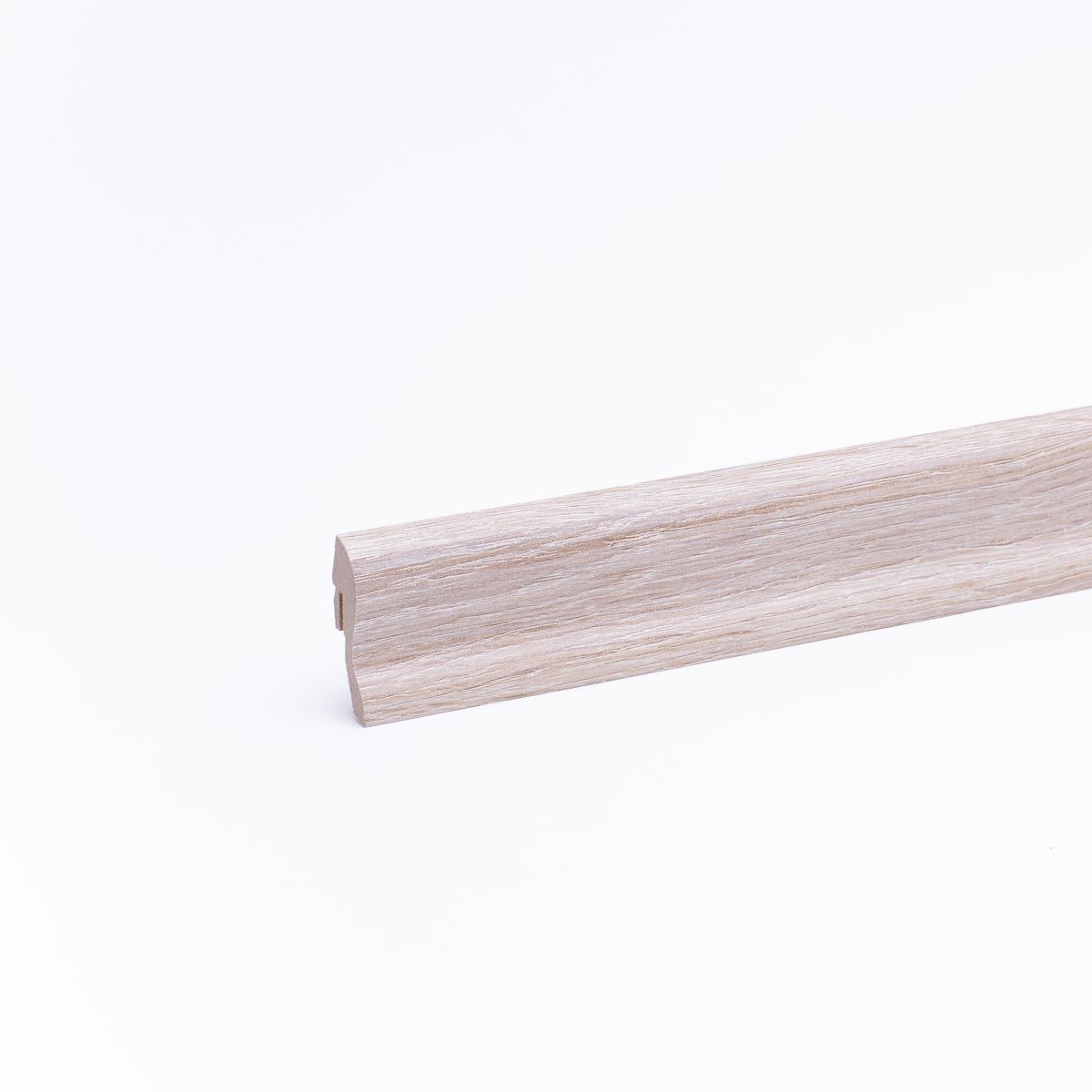 Sockelleiste mit Holzoptik 40mm Eiche White Washed Sockelleiste mit Holzoptik 40mm Eiche White Washed