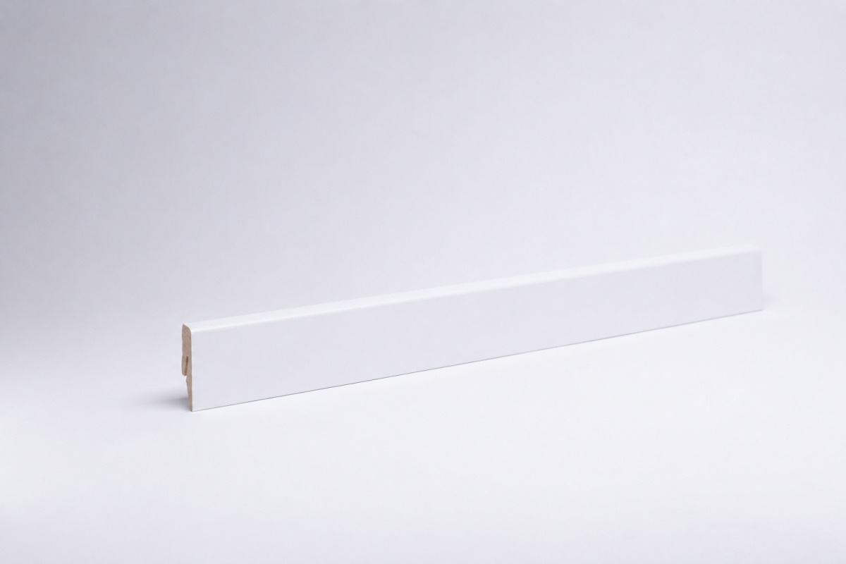 Dekor-Sockelleiste 40x15 mm weiß ähnlich RAL 9016
