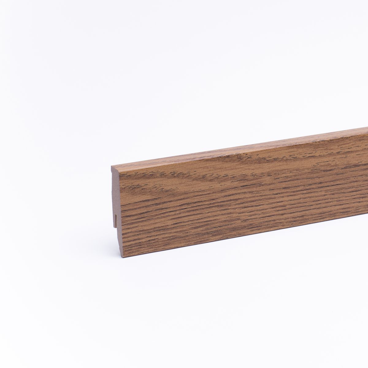 Sockelleiste mit Holzoptik 60mm Eiche gebeizt Sockelleiste mit Holzoptik 60mm Eiche gebeizt