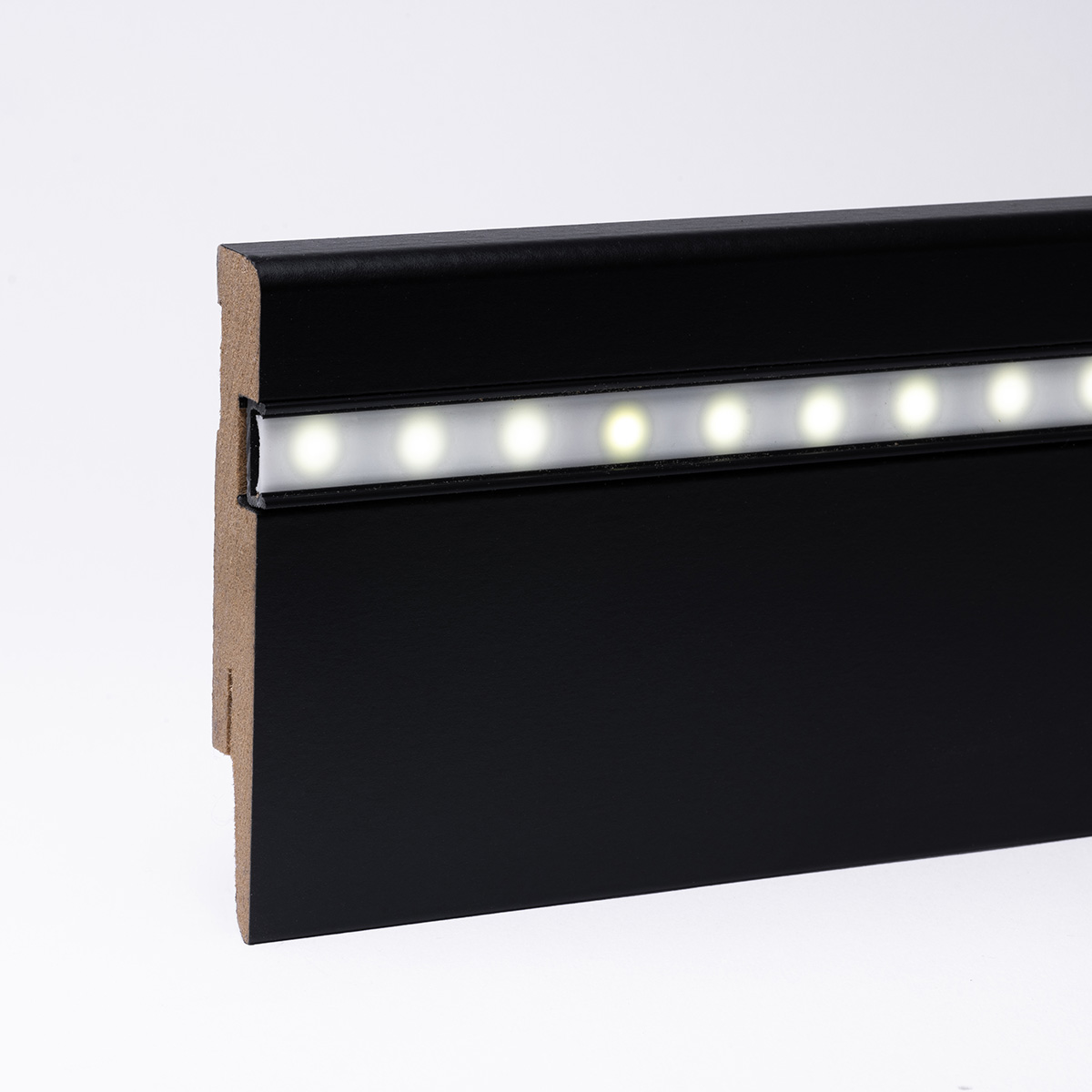 LED-Sockelleiste - Weimarer Profil 100mm MDF - Schwarz LED-Sockelleiste - Weimarer Profil 100mm MDF - Schwarz