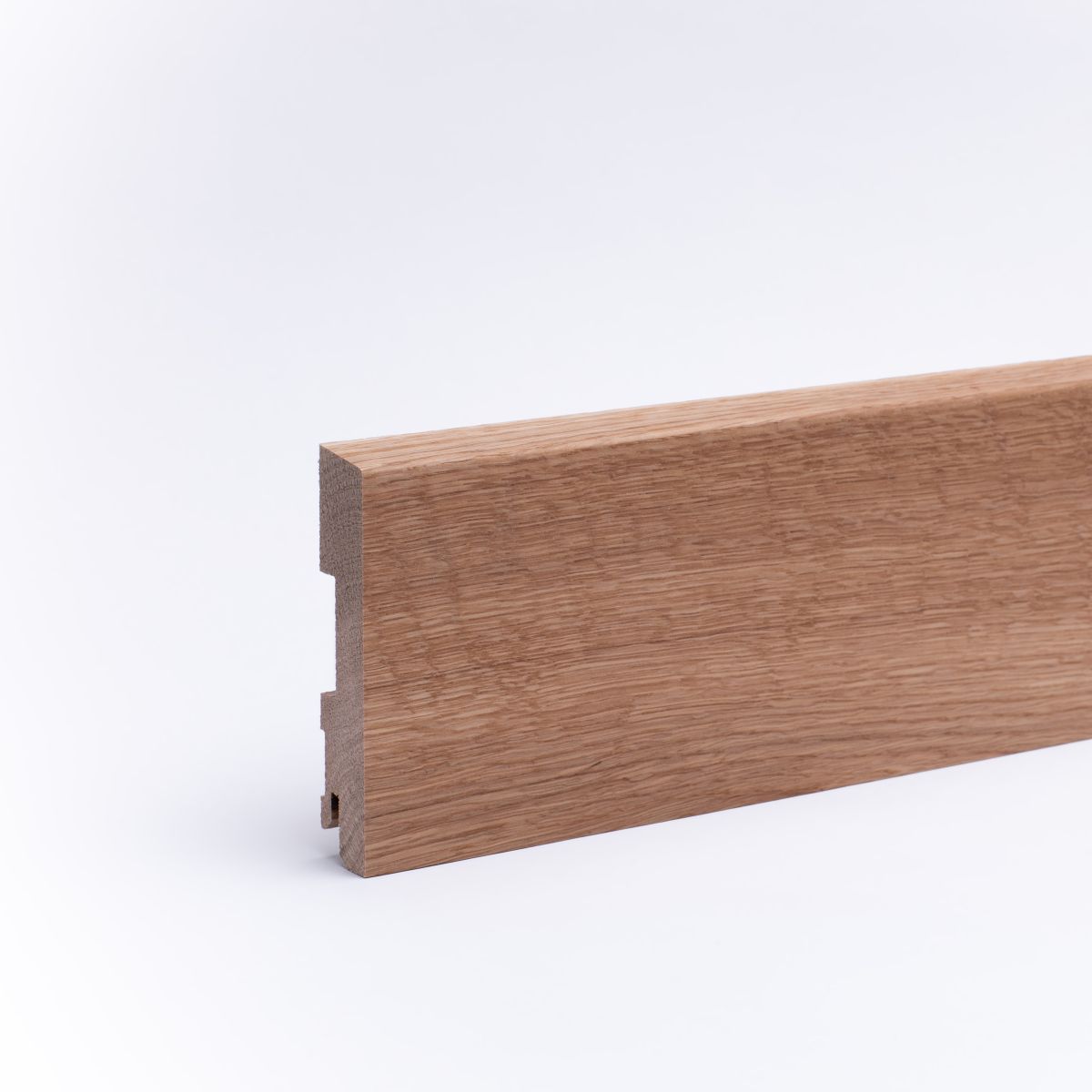 Massivholz Sockelleiste abgeschrägt 120mm - Eiche geölt Massivholz Sockelleiste abgeschrägt 120mm - Eiche geölt