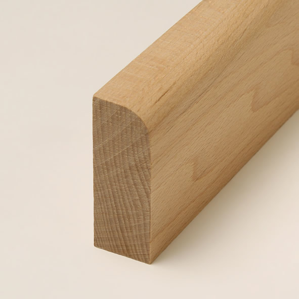 Massivholz-Sockelleiste abgerundet 120mm - Buche gelackt