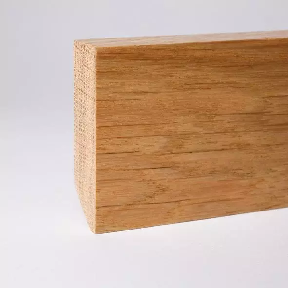 Vierkant Massivholz-Sockelleiste 60mm - Eiche gelackt