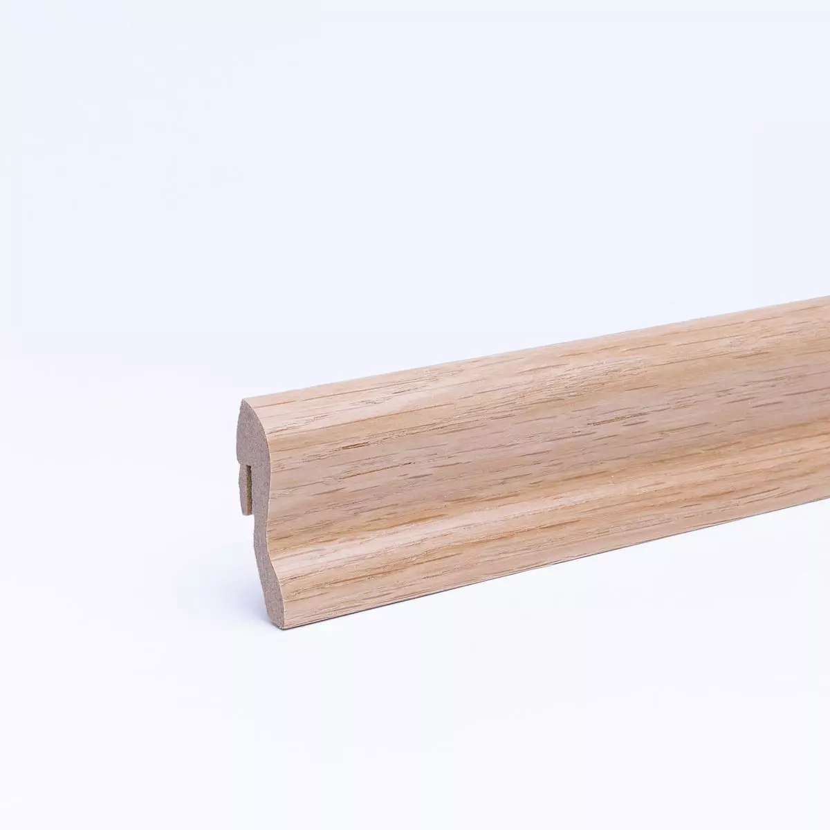 Furnier-Sockelleiste 40 mm Eiche gelackt