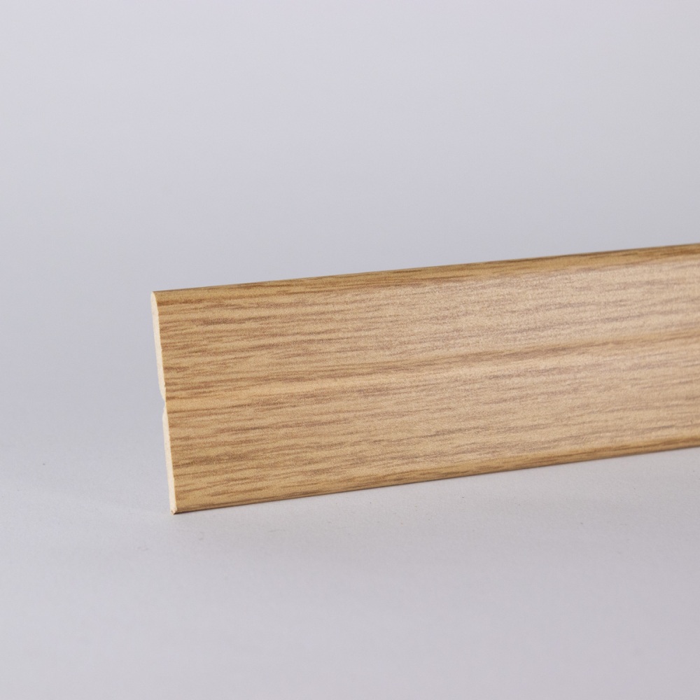 Knickleiste/Abschlusswinkel auf MDF-Träger in Holzoptik Eiche hell Knickleiste/Abschlusswinkel auf MDF-Träger in Holzoptik Eiche hell