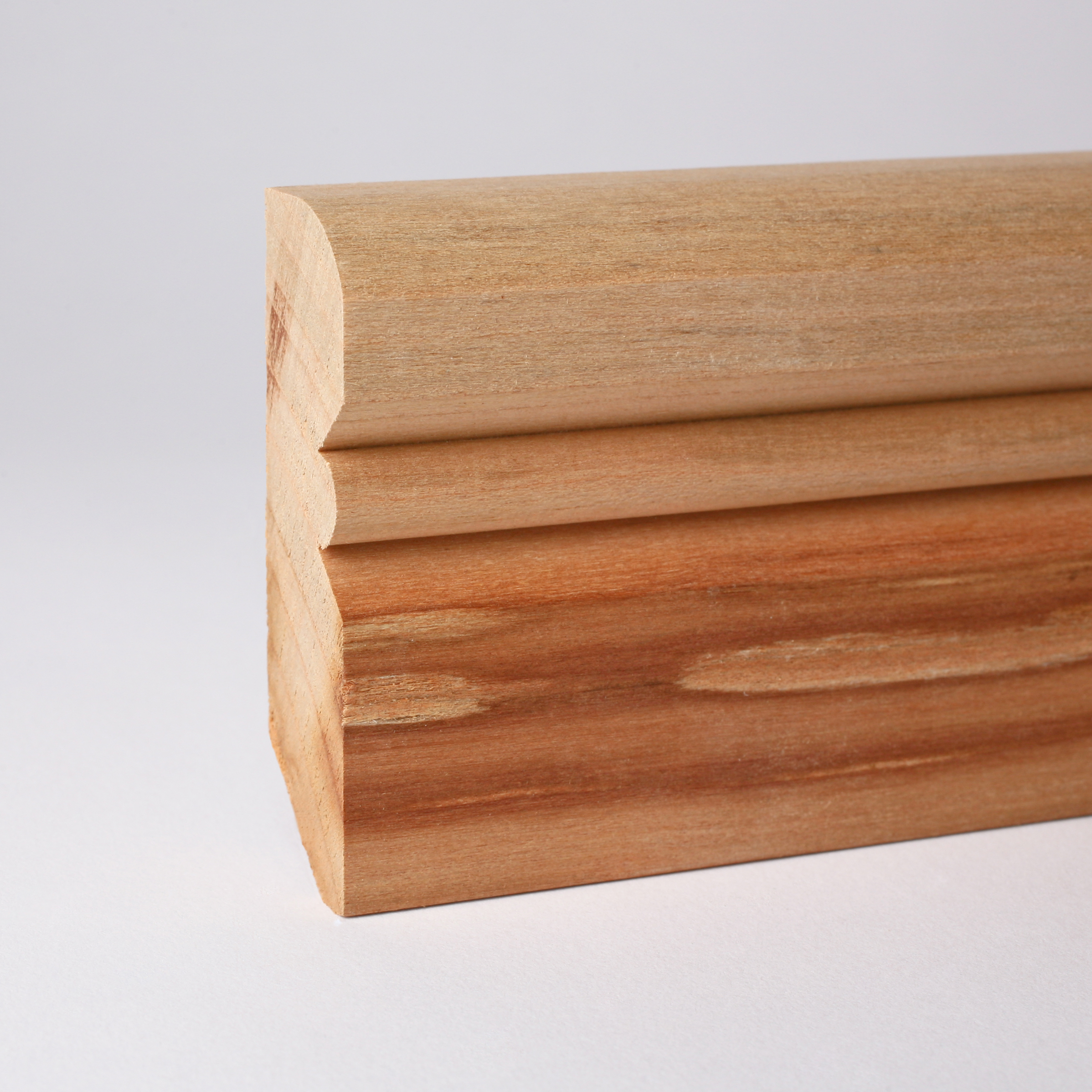 Massivholz-Sockelleiste Alt Reno Profil 100mm - Kirsche roh Massivholz-Sockelleiste Alt Reno Profil 100mm - Kirsche roh