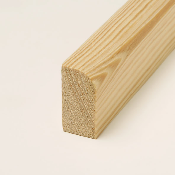 Massivholz Sockelleiste 40mm abgerundet - Kiefer gelackt