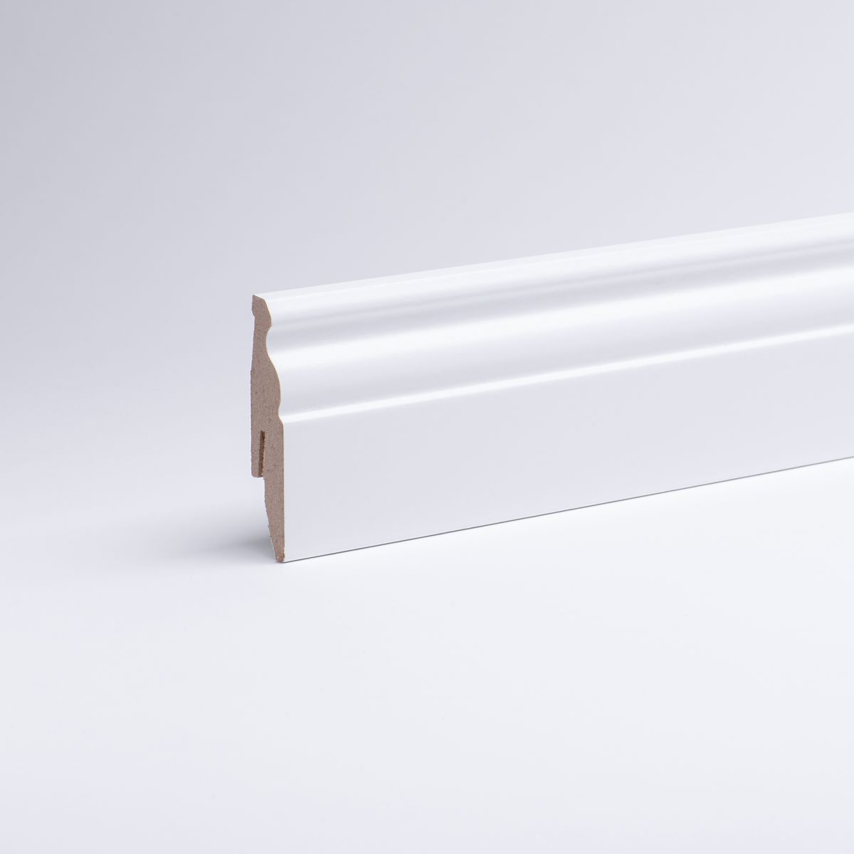 Sockelleiste Berliner Profil 60mm MDF - Weiß Sockelleiste Berliner Profil 60mm MDF - Weiß